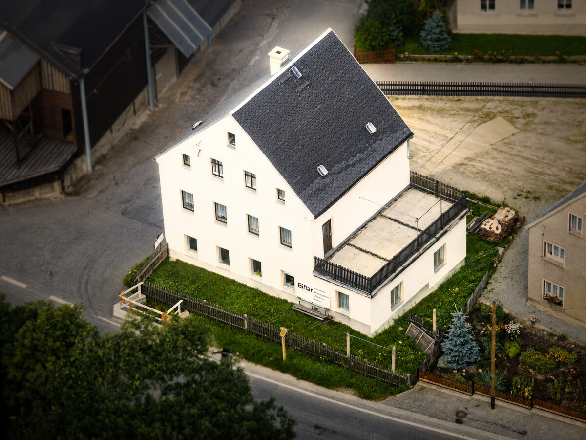Haus und Grundstück