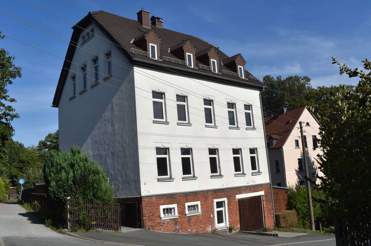Großes Mehrgenerationenhaus oder Kapitalanlage!