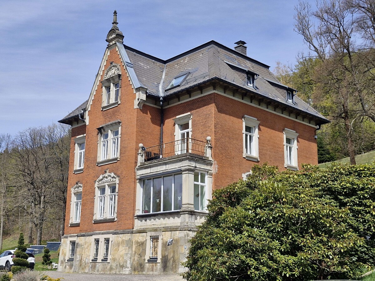 Historische Gründerzeitvilla in Pobershau – Wohnen mit Charme und großem Gartenparadies!