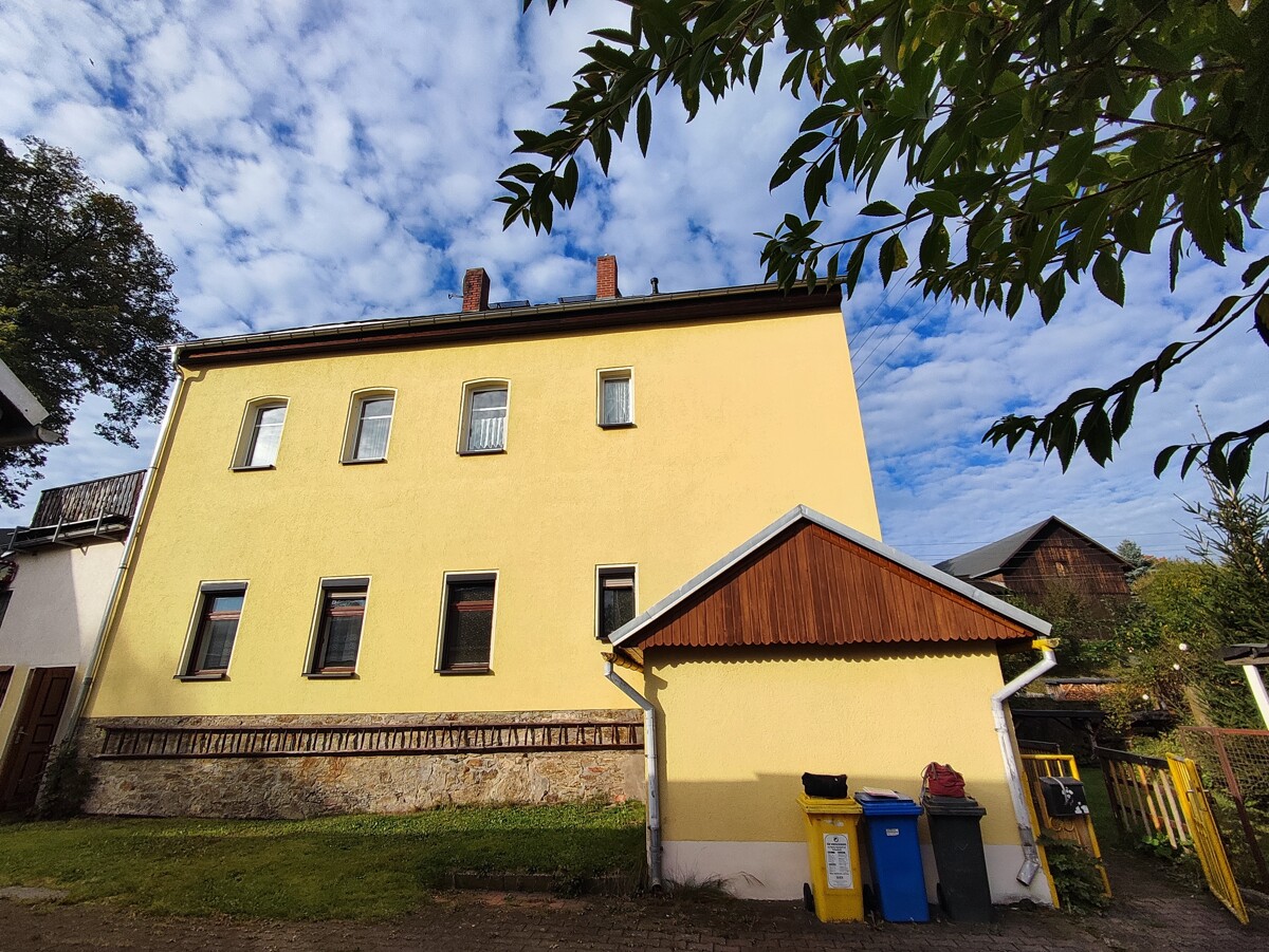 Großes Sanierungsobjekt mit Nebengelass für Gewerbe!